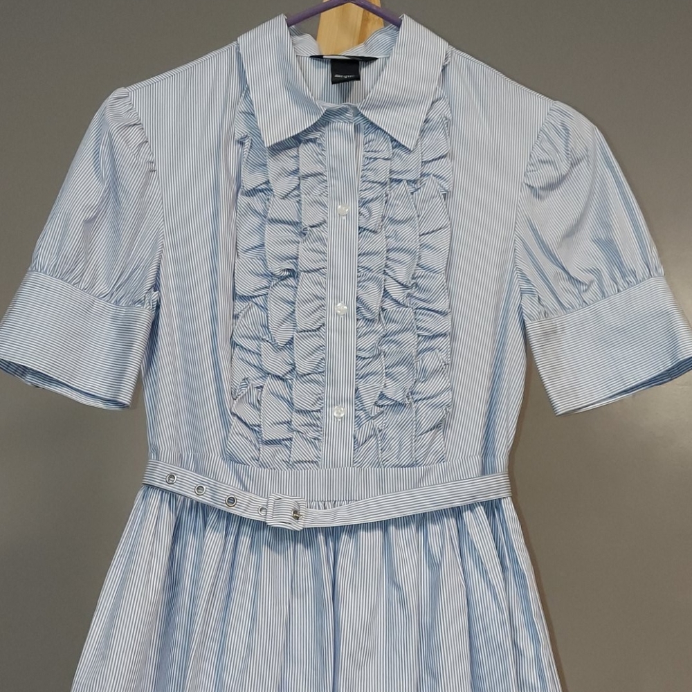 Dress - Picture 6 of 6